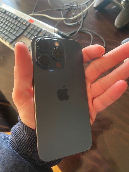 Iphone 15 pro 128gb blue titanium