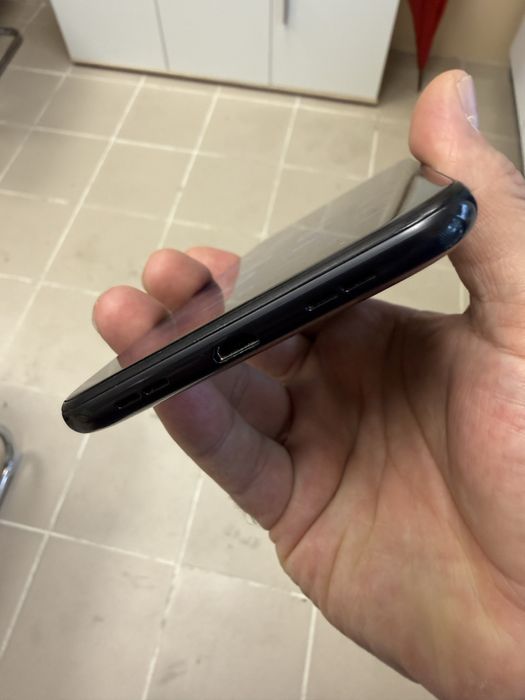 A1 Alpha 20 4/128gb - отличен