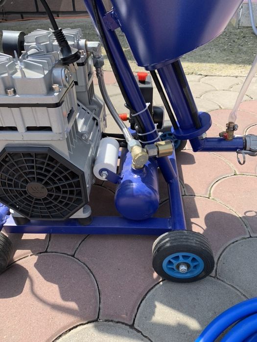 Pompa gletuit vopsit amorsa tinci noua