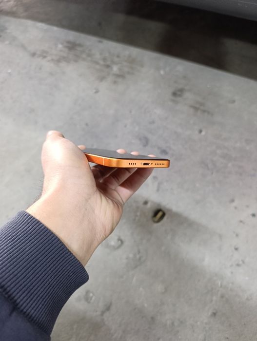 Iphone xr 17pro korpusda