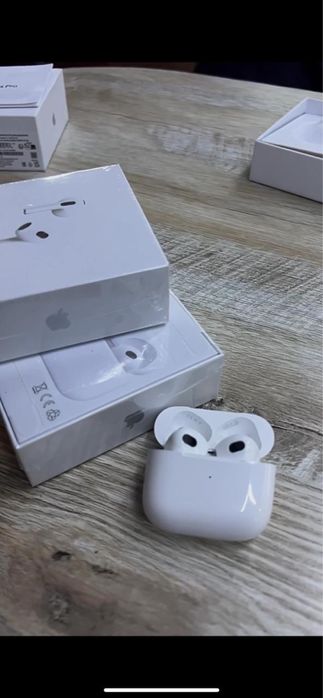 Продается AirPods 3