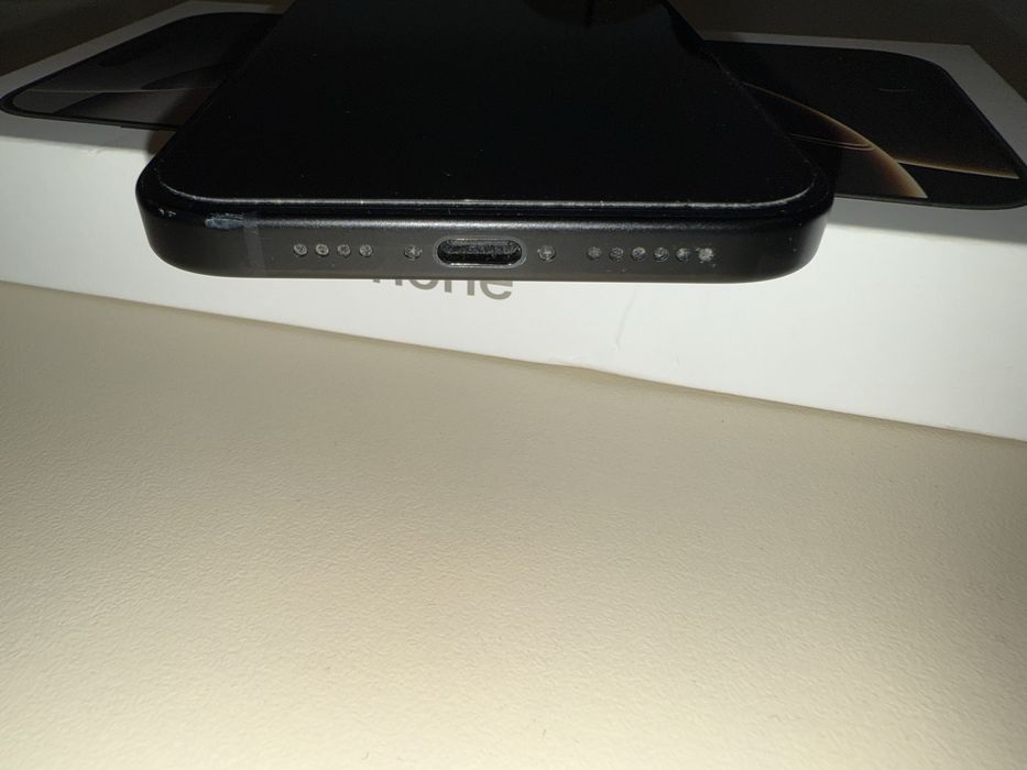 iPhone 15 Plus 128GB – Negru, Liber de rețea, Folosit