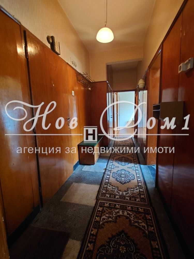 Продава се Двустаен апартамент в Перник, Селото - 65 кв.м за 1047 €/кв.м - Снимка #2