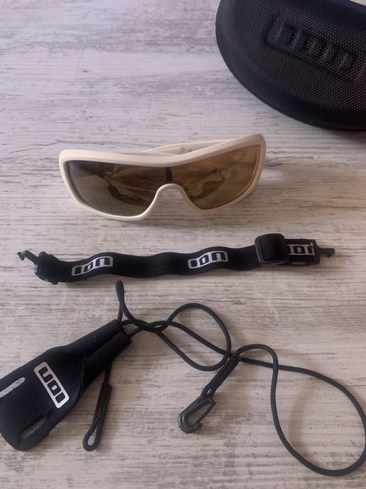 Слънчеви очила Dolce & Gabbana Gold, Swarovski, Guess, Roberto Cavali