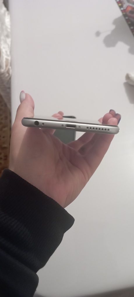 Айфон 6+ в идеальном состоянии