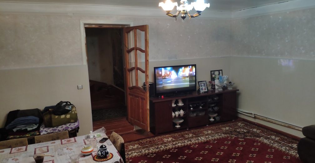 Продается 2х этажный дом в центре города Нукус