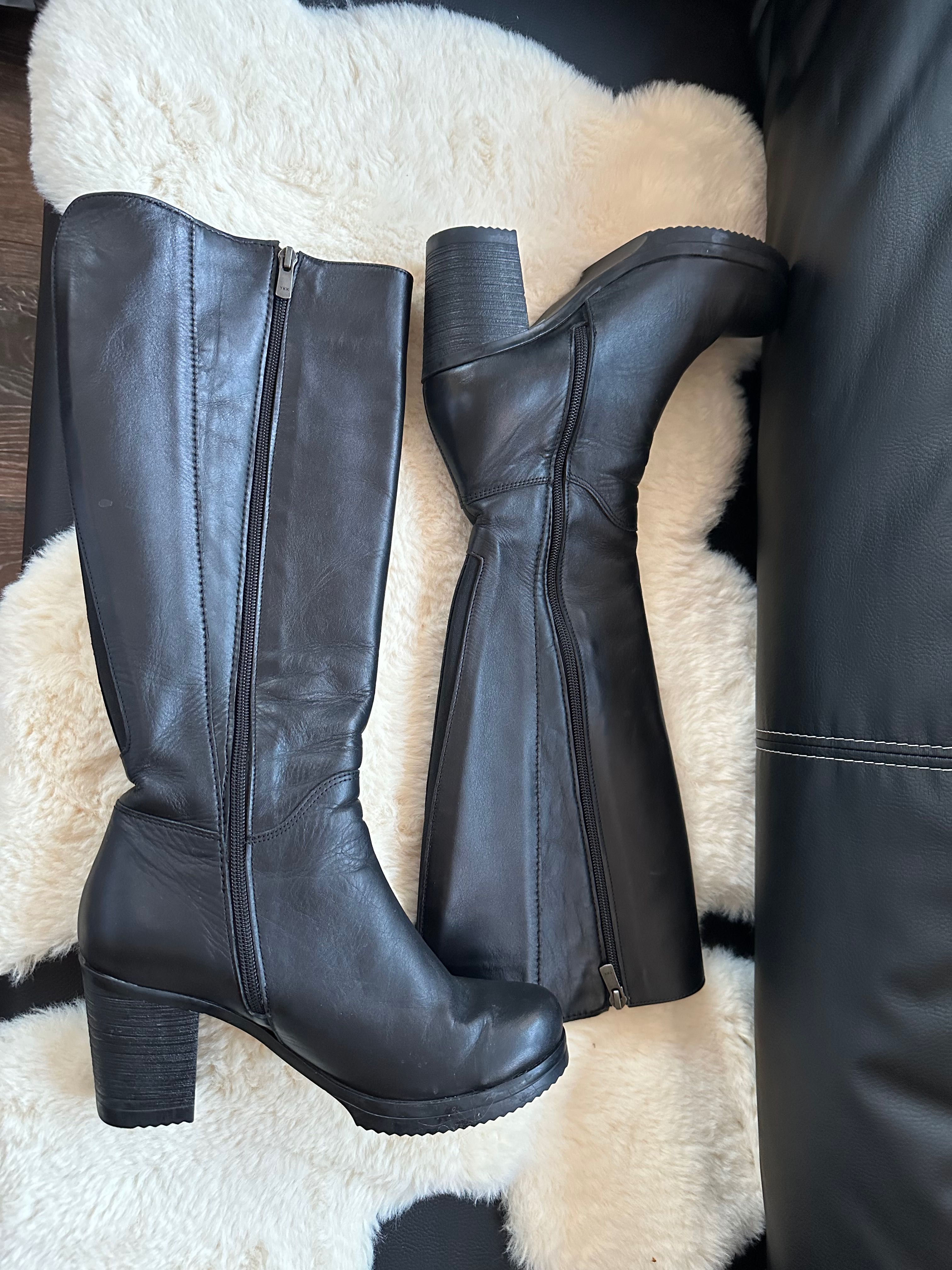 Зимни ботуши от естествена кожа Casadei