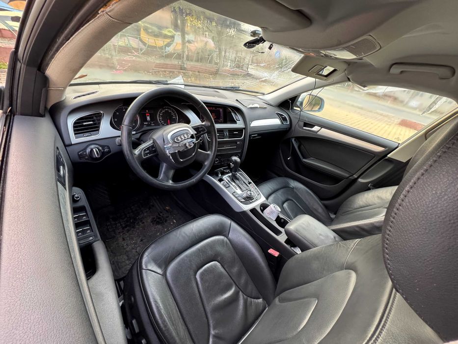 Audi A4 B8 break avariat