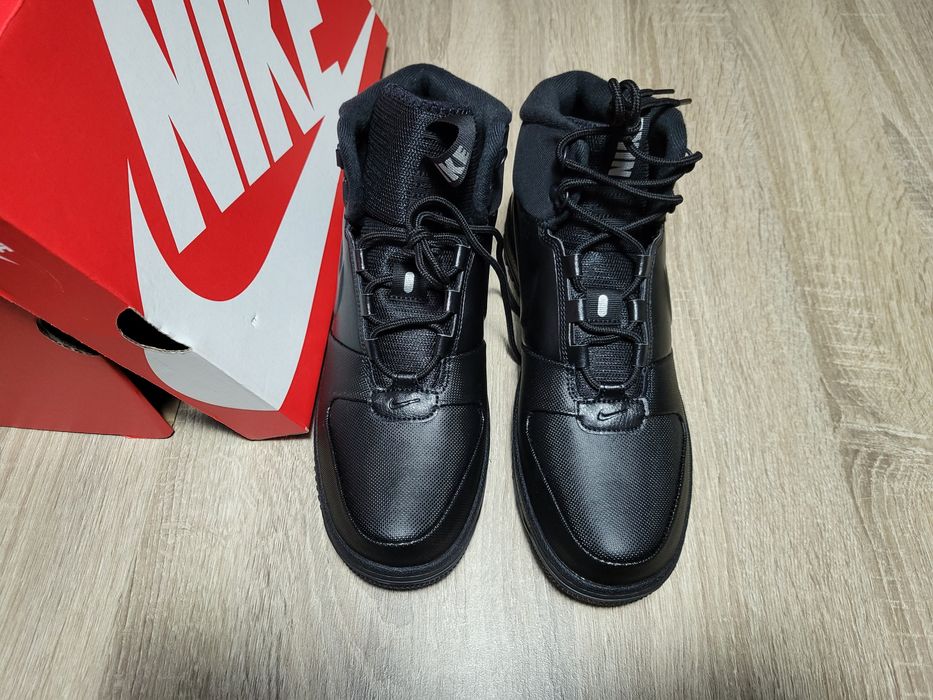 Adidași Nike path winter marime 44- 44,5