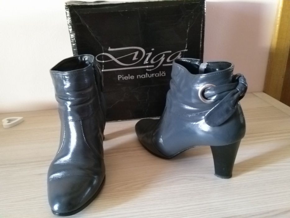 Vând botine dama marca diga mărimea 39