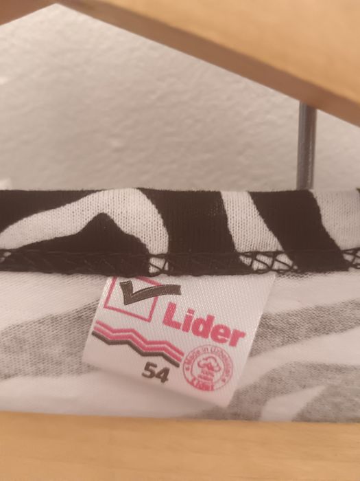 Два халата на замке