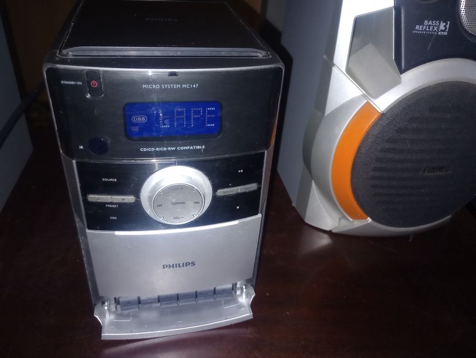 Mini combină audio Philips MC147/12, tuner radio, boxe cadou