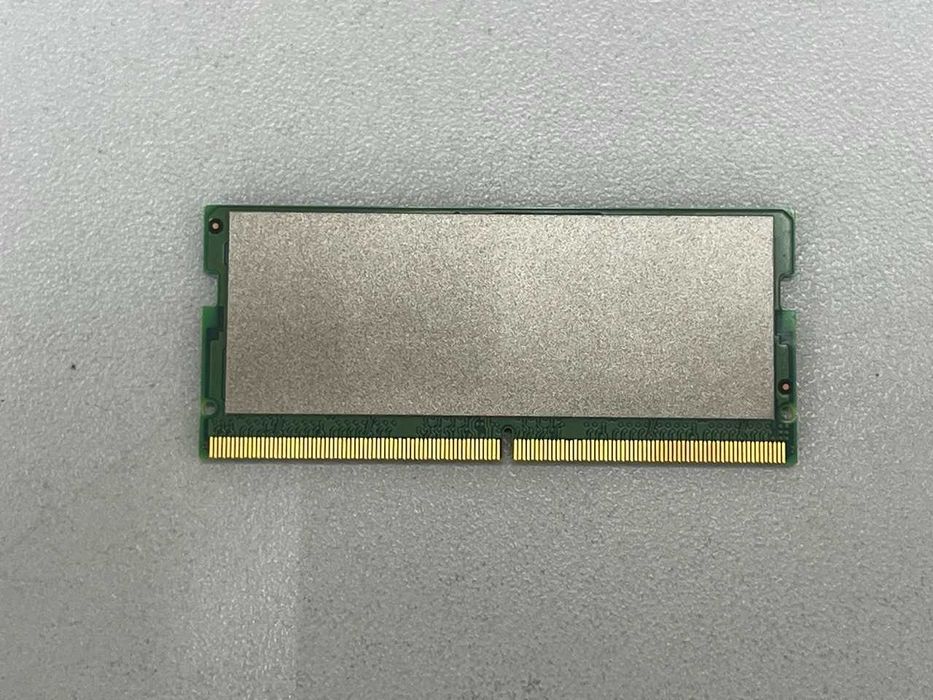 Продам SO-DIMM Samsung DDR-5 8 GB 4800Mhz