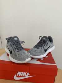 Nike Women’s Lunar Skyelux Running Shoes Light Gray Sneakers