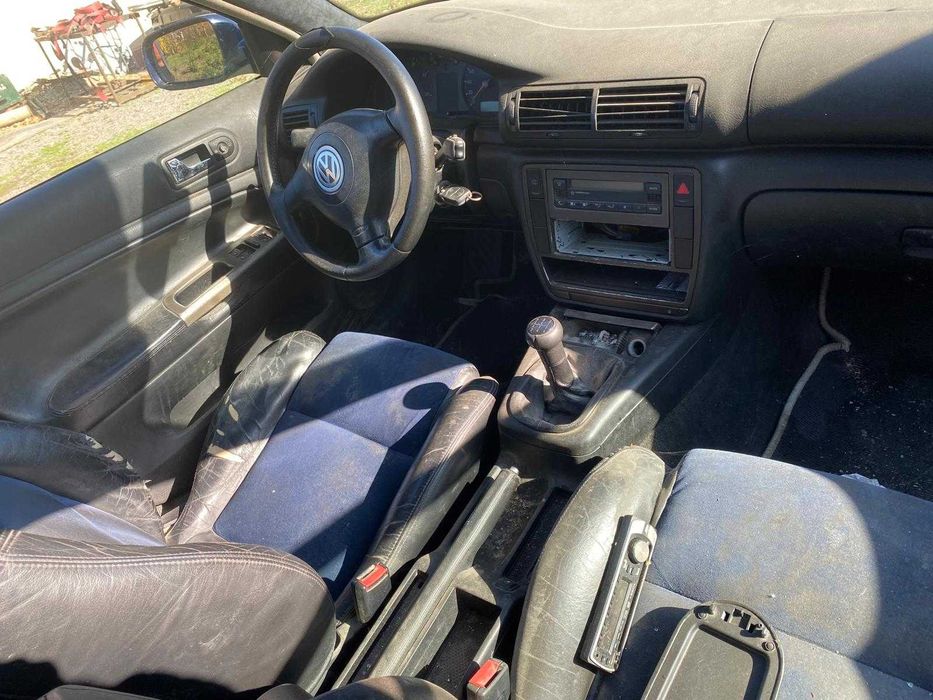 Dezmembrez VW Passat 1.9D, orice piesa