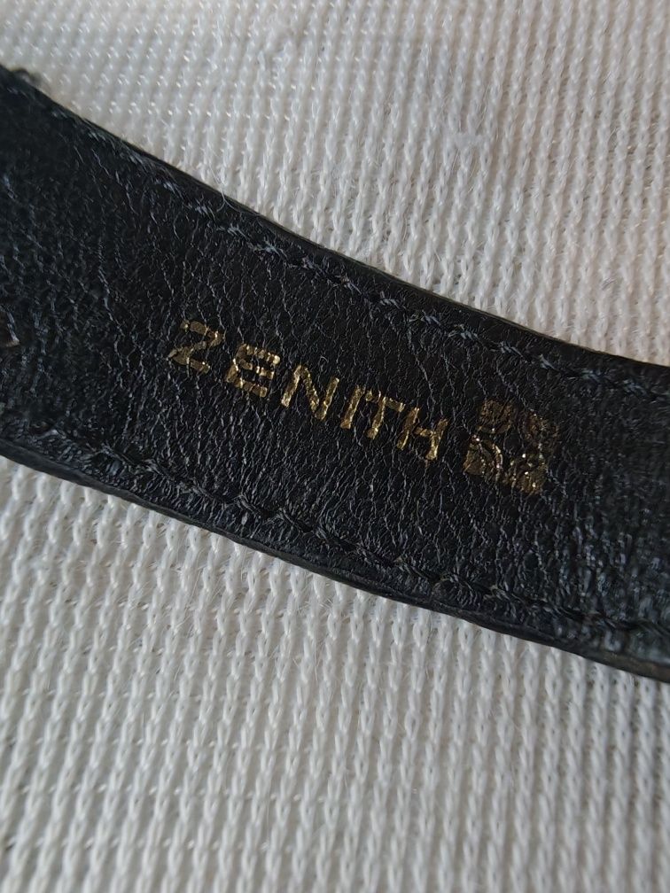 Продавам златен ръчен часовник zenith 18к