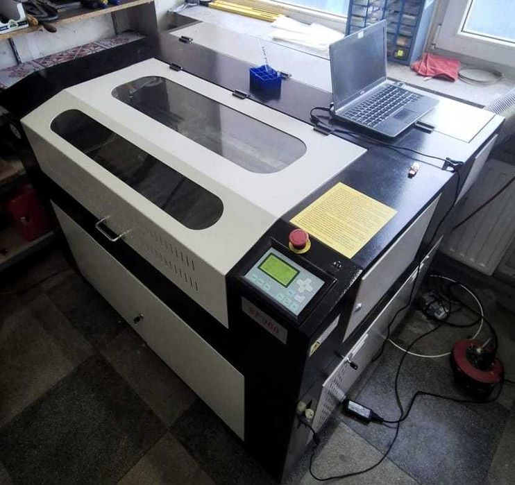 Laser gravură și tăiere CO₂ SF960 | Format 900x600mm | Stare f bună