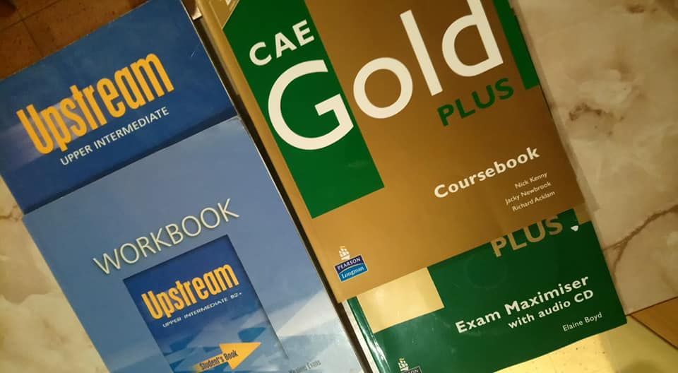 Учебници и учебни тетрадки по английски,немски,френски,руски,сугестопе