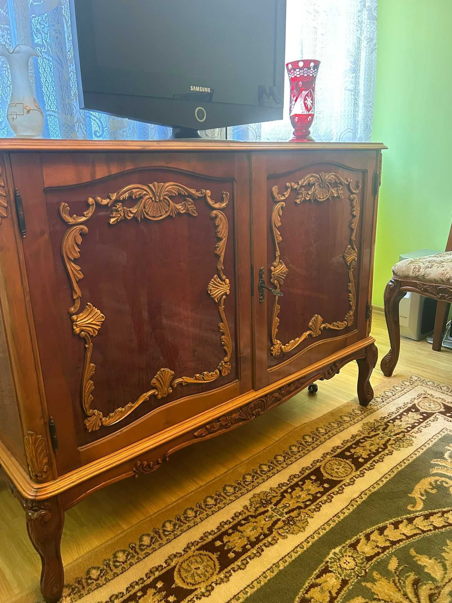 Vand set mobila Royal