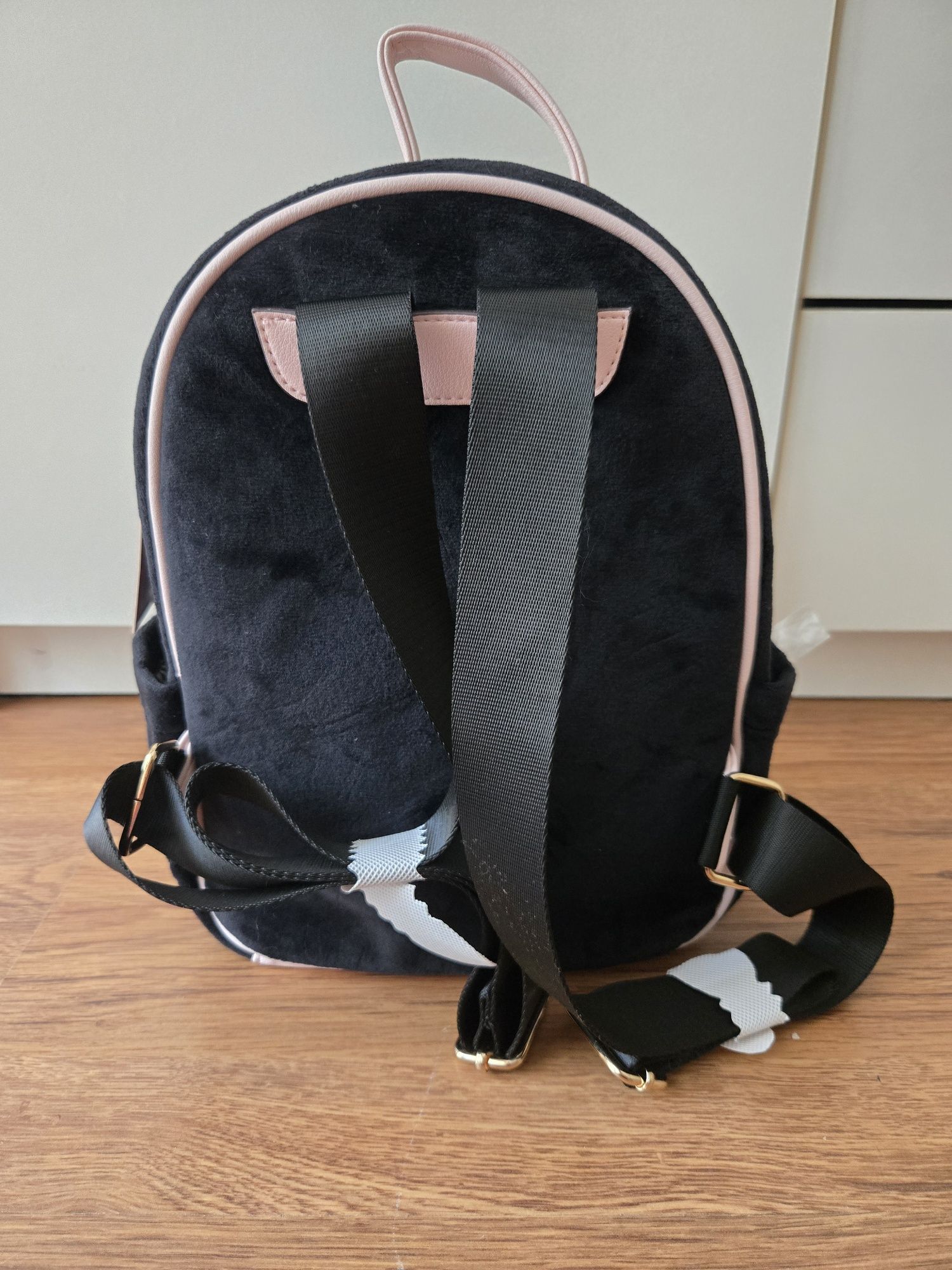 Juicy Couture, Karl Lagerfeld, Tommy Hilfiger, Ted Baker, VS