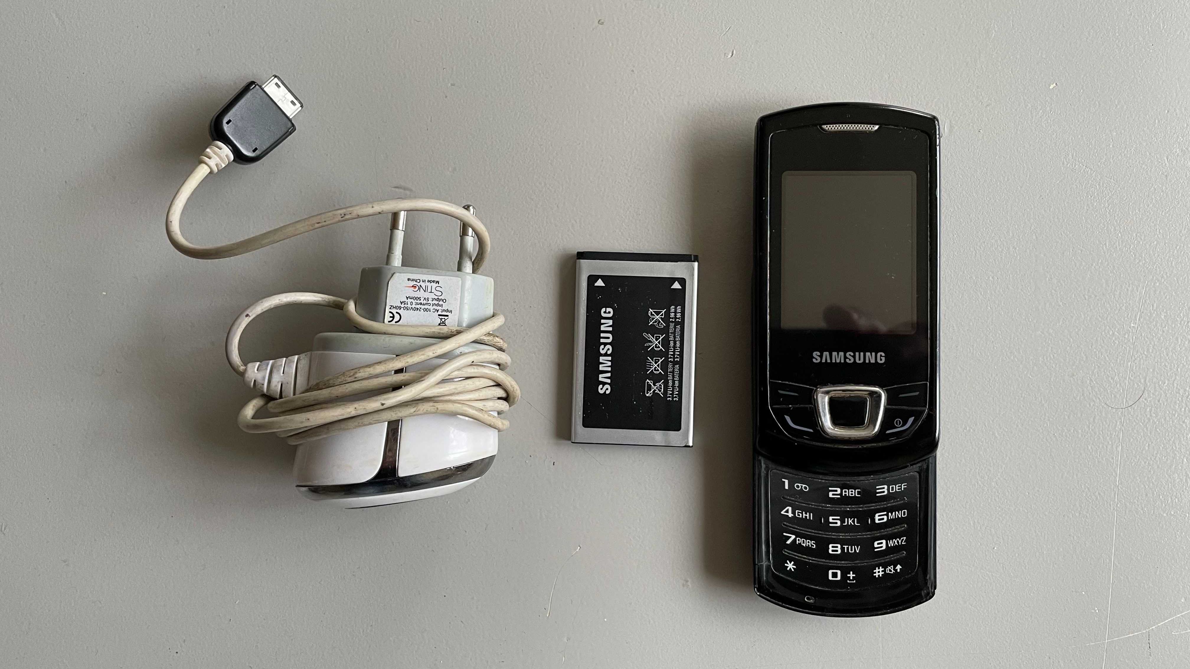 Samsung GT-E2550 GPRS DUAL band