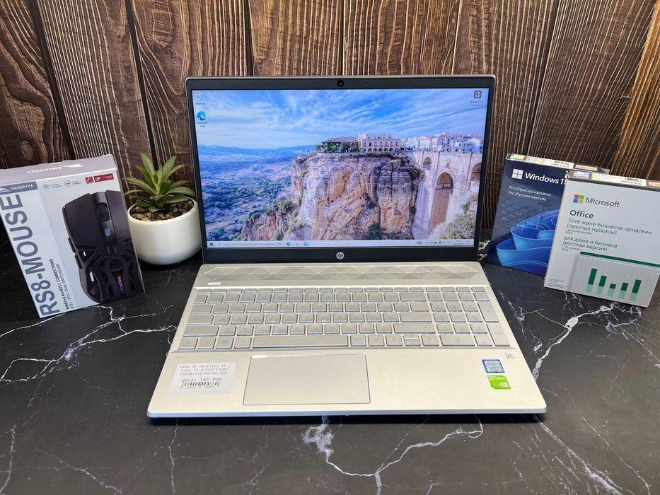 HP Pavilion 15 - Core i5‑8250U / 12GB / 256GB SSD + 1T / MX150 / 15.6"