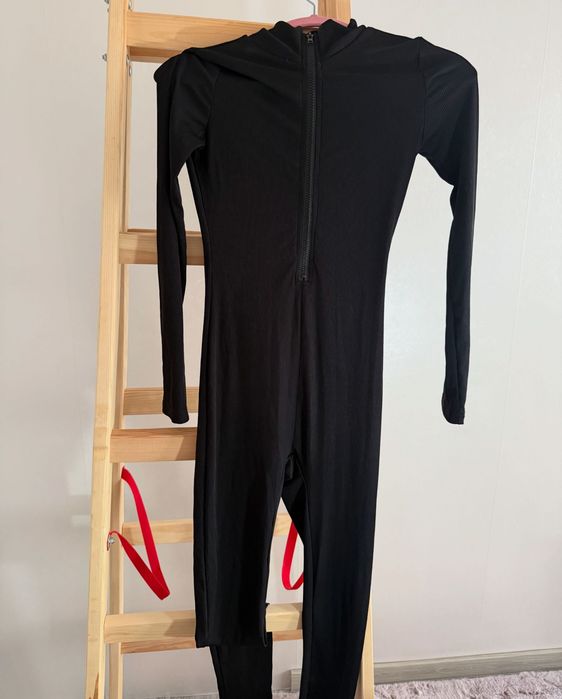 Дрехи втора употреба и нови с етикет