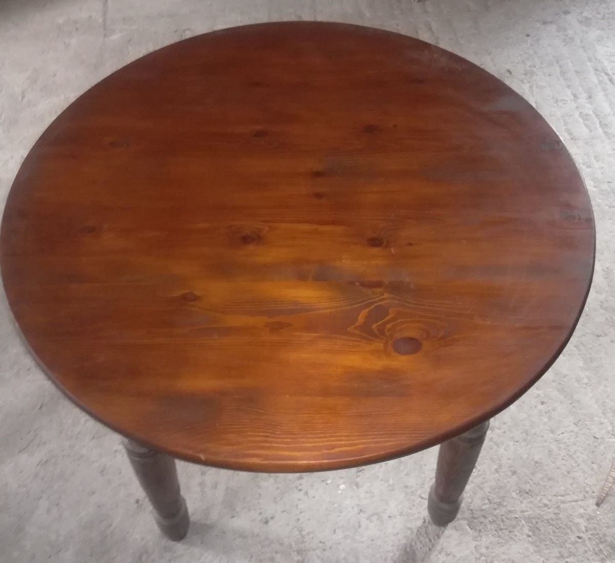 Дървена кръгла маса  -4 бр