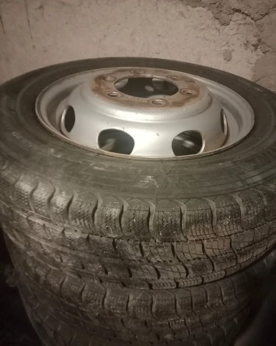 Продам шины с дисками