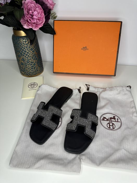 Papuci HERMES piele  36 37 38 39 cutie cadou cv