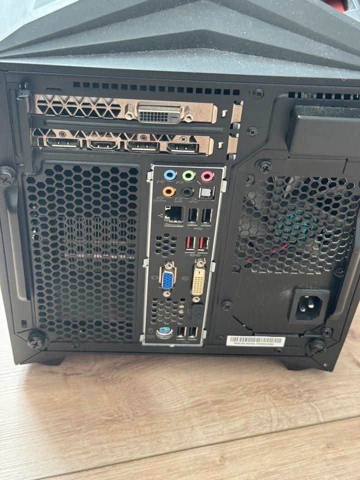 Lenovo y710 Cube GTX 1060 OC 6GB/ i5 6400