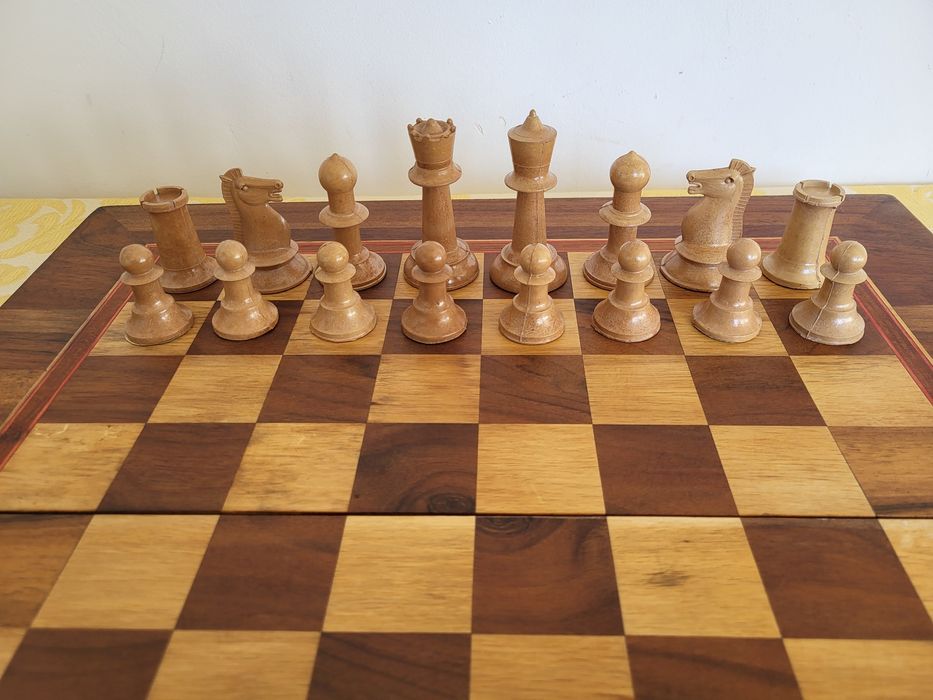 #1 Стар масивен дървен шах от най-големите