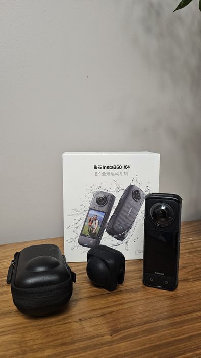 Экшн-камера Insta360 X4