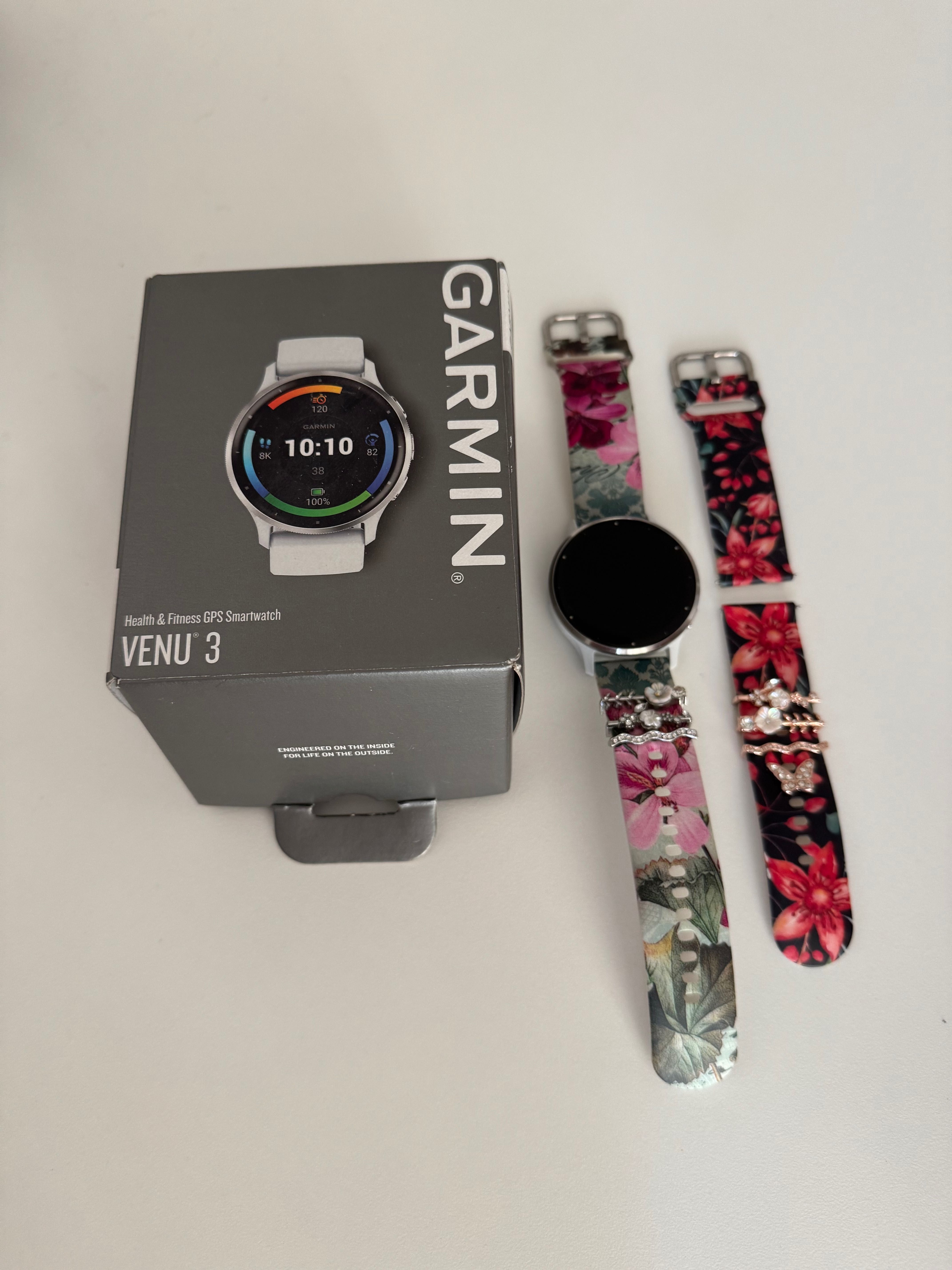 Garmin Venu 3 Black и White