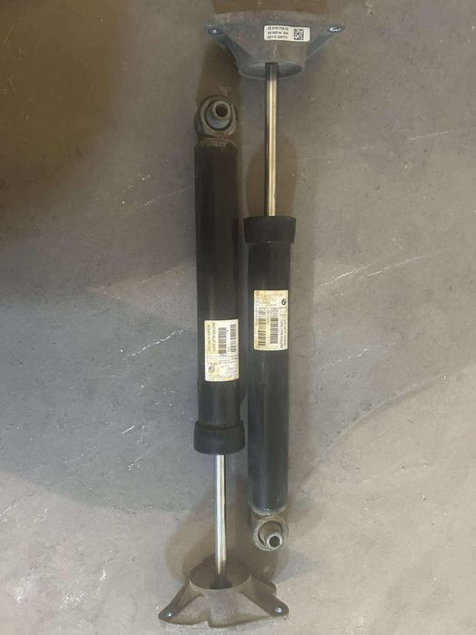 Оригинални задни амортисьори BMW F30