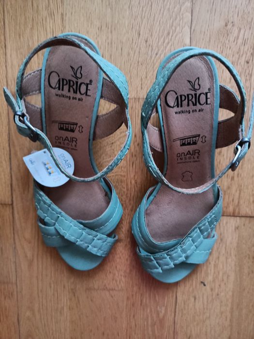 Sandalei piele naturala Caprice on Air