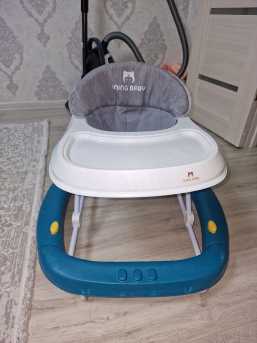 Ходунки детские в хорошем состояний