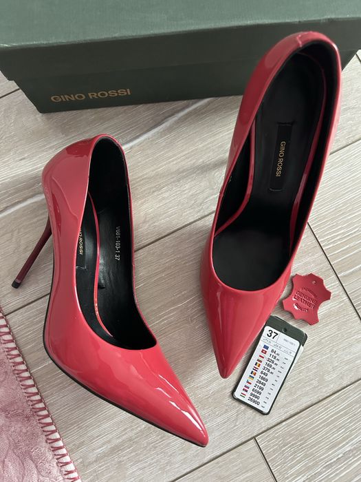 Цикламени обувки Gino Rossi