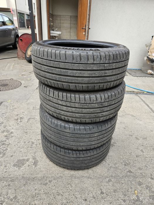 Vand set anvelope vara 2 Michellin 2 Continental 225/45/r18