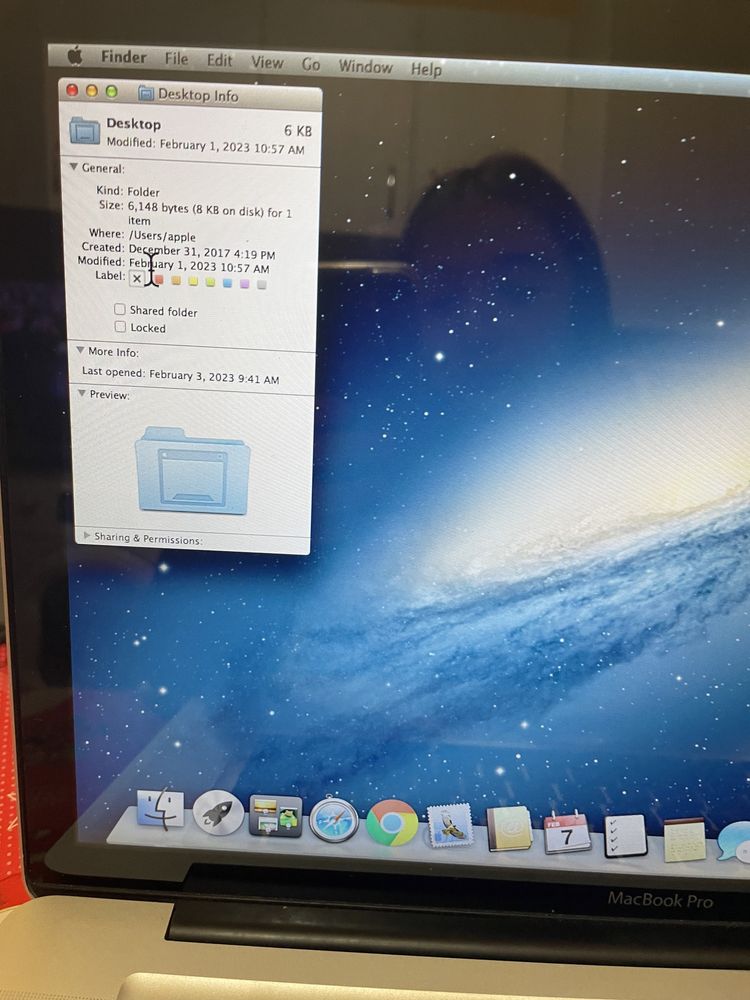 Vând MacBook pro
