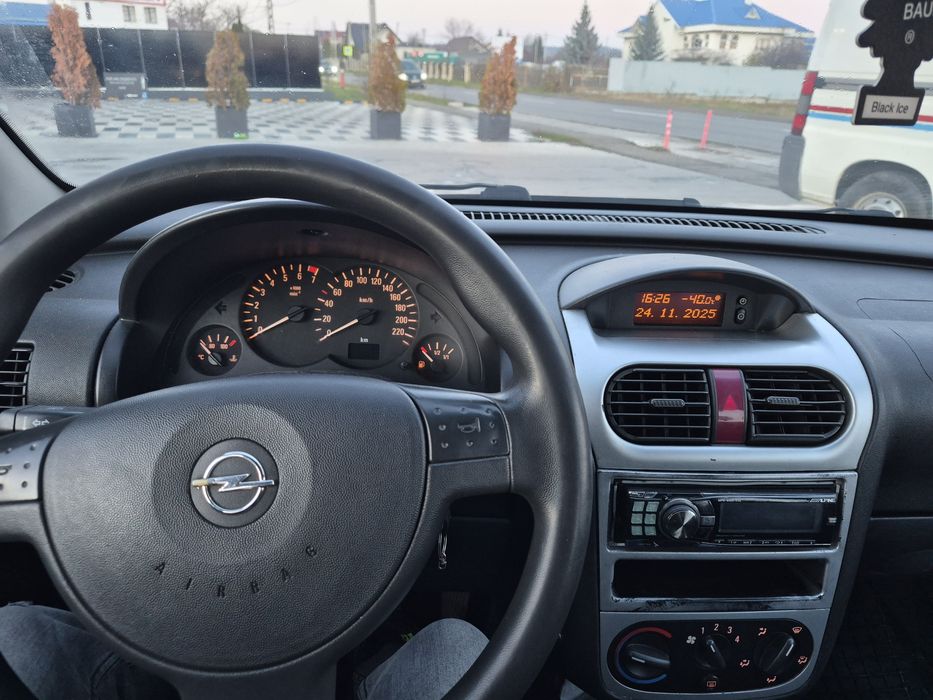Opel Corsa C 1.0 an 2004