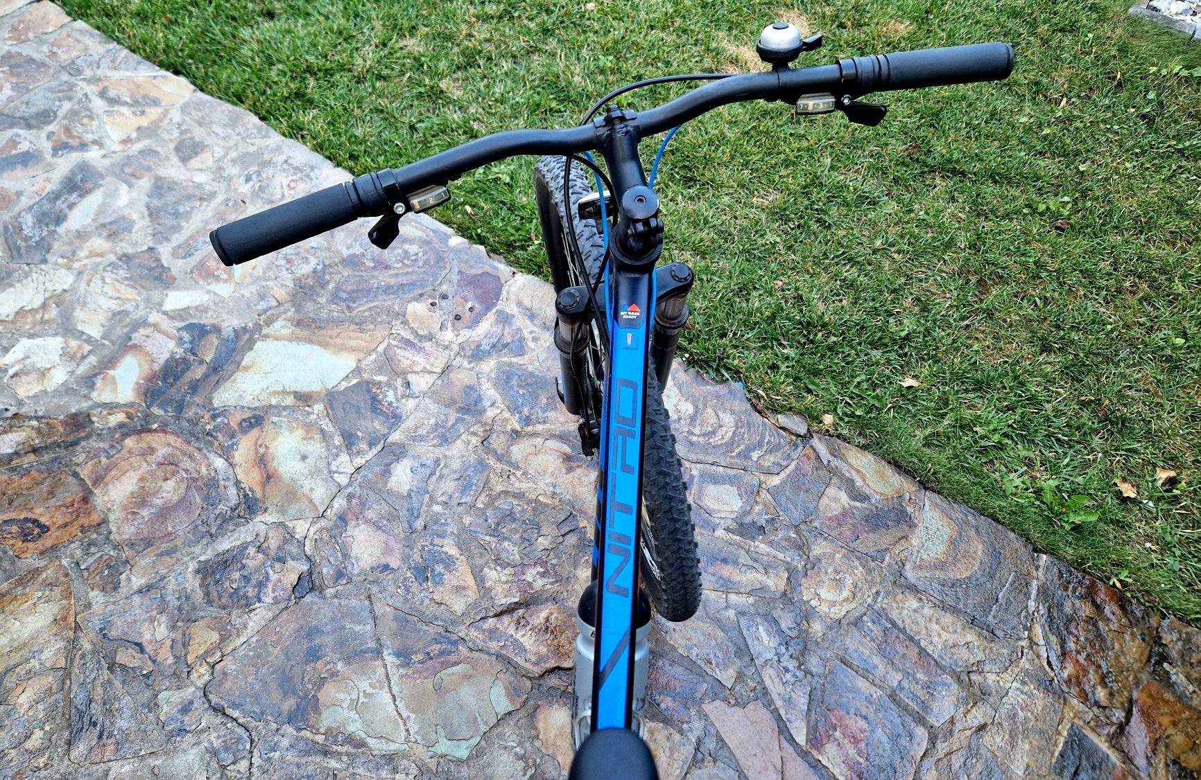 Bicicleta ULTRA NITRO roti 29 echipata Shimano model 2023