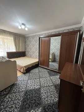 349* СРОЧНО Сдаётся кв Максим Горький 2-ком/2/5 ор-р Гостиница Саёхат