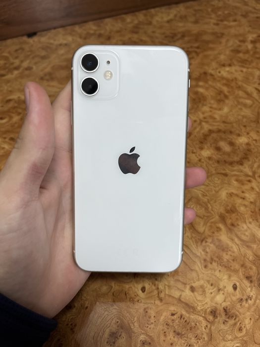IPhone 11 беллый