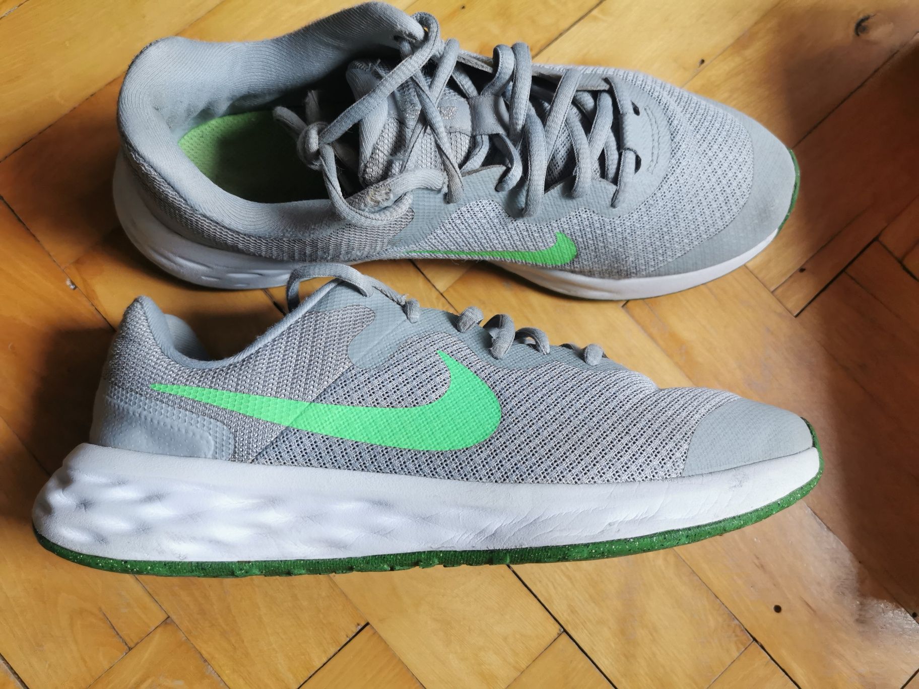 Спортни обувки Nike