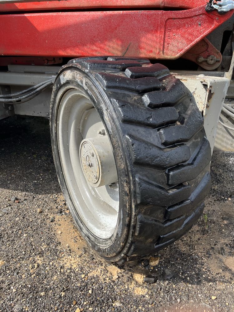 Nacela foarfeca Genie GS5390 18 metri 4x4