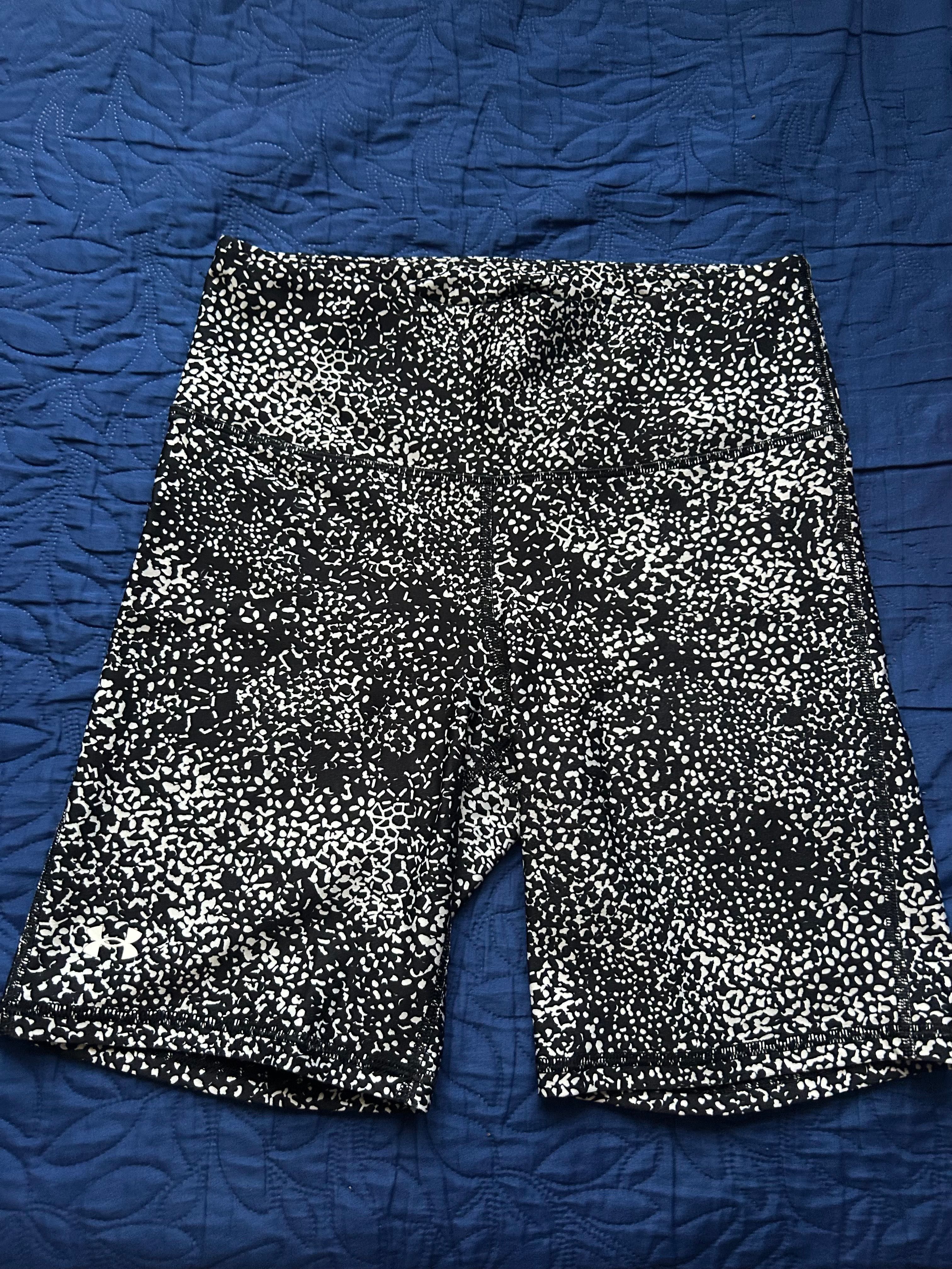 Under Armour къс спортен клин