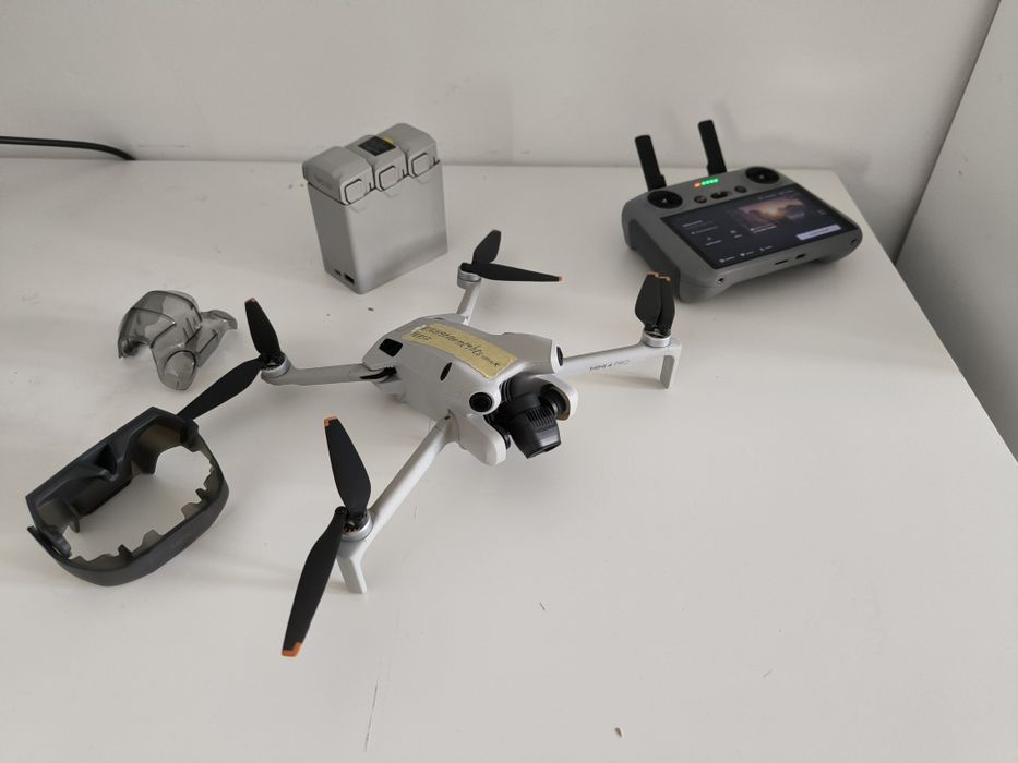 Dji Drona Mini 4 pro combo