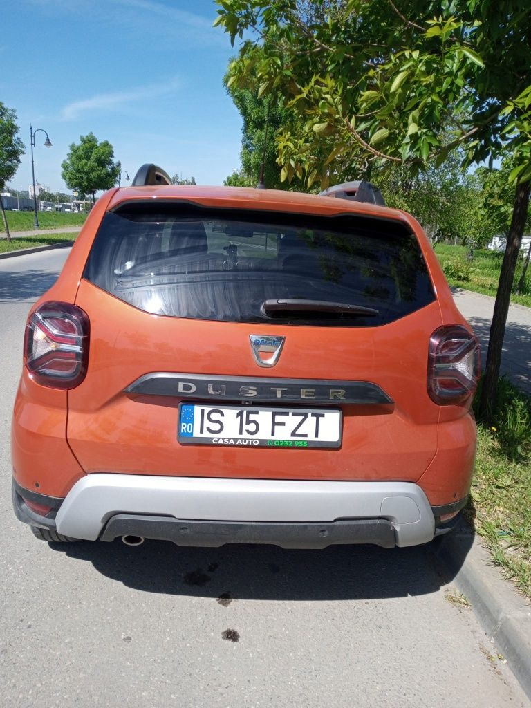 Vând Dacia Duster