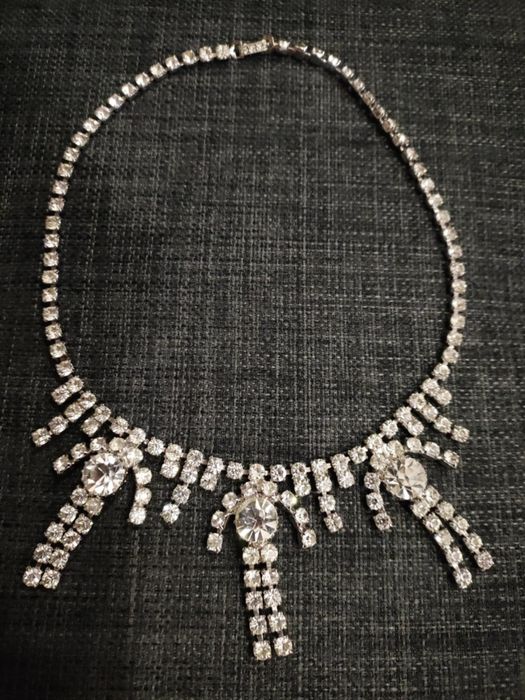 Уникално колие за официални случаи, бал, фотосесии